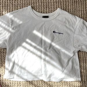 cropped champion tshirt